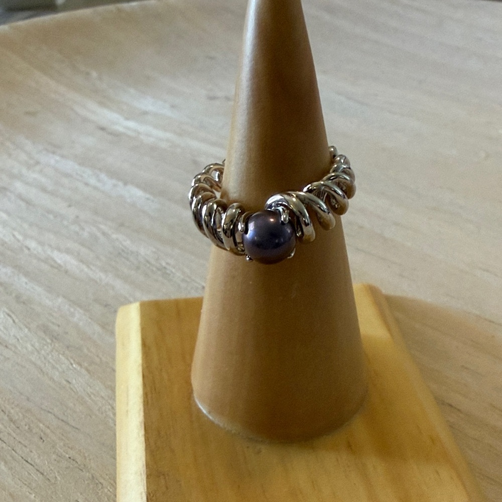 Elegant Silver and Purple Women's Ring